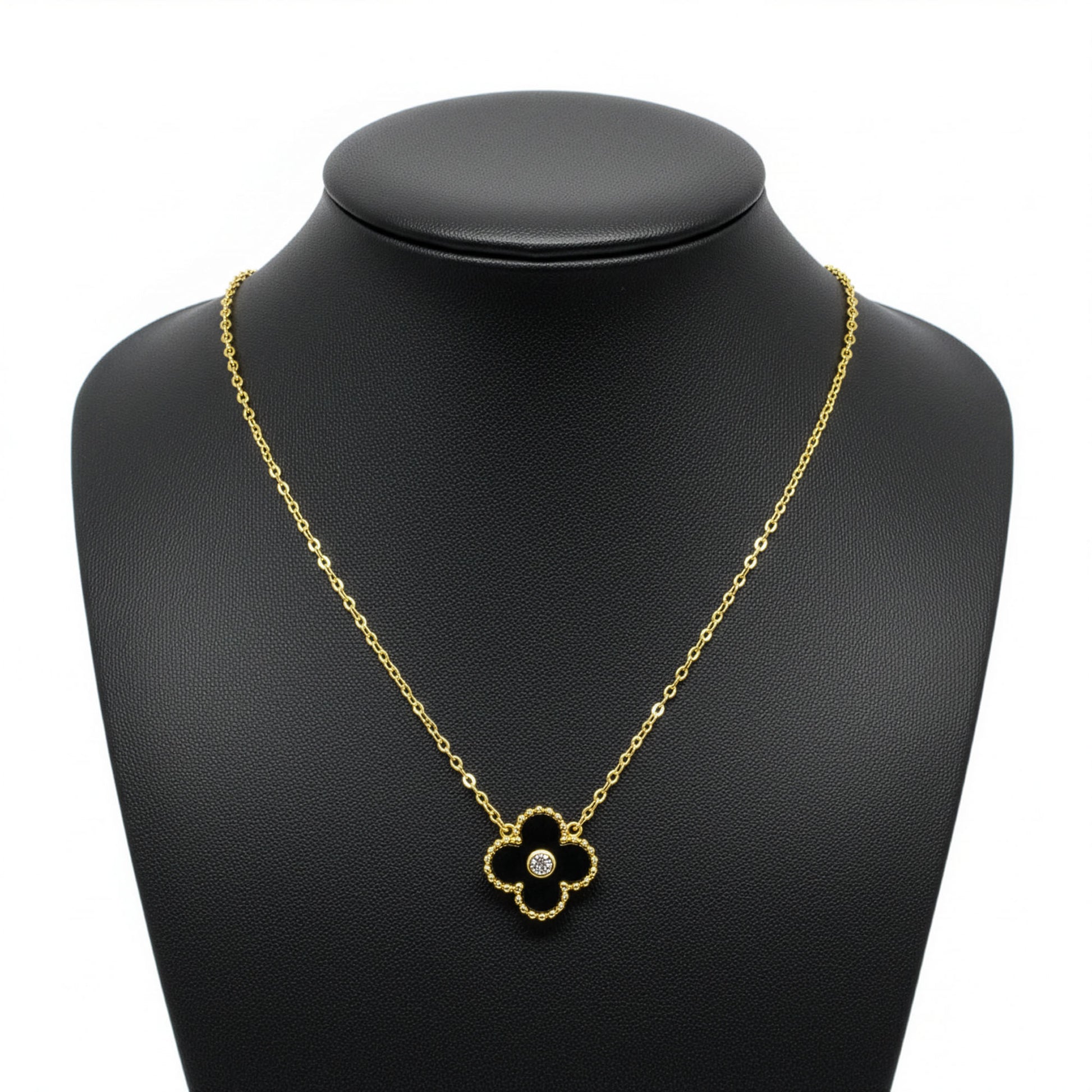 Collier Trèfle Lumière Onyx — pendentif onyx noir cristal central doré sur buste — Beauty Store Maroc