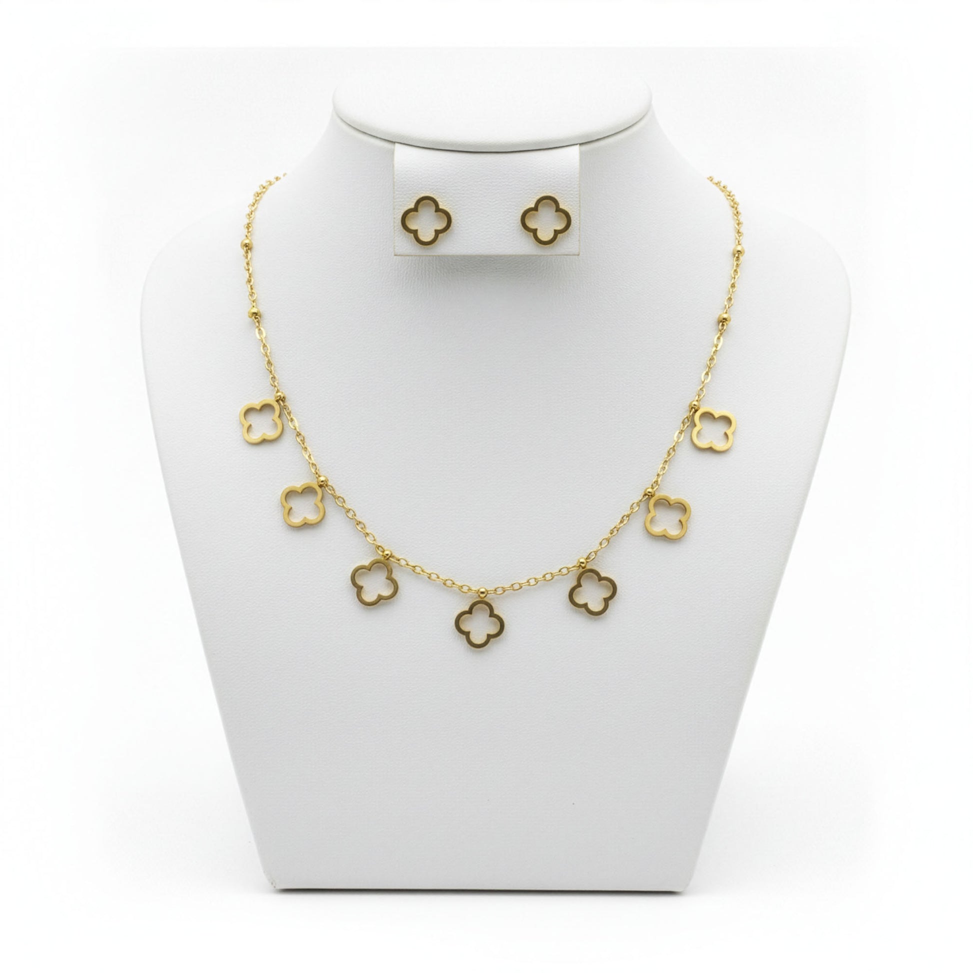 Set Trèfle Cascade collier et boucles dorés — vue ensemble buste blanc | Beauty Store Maroc