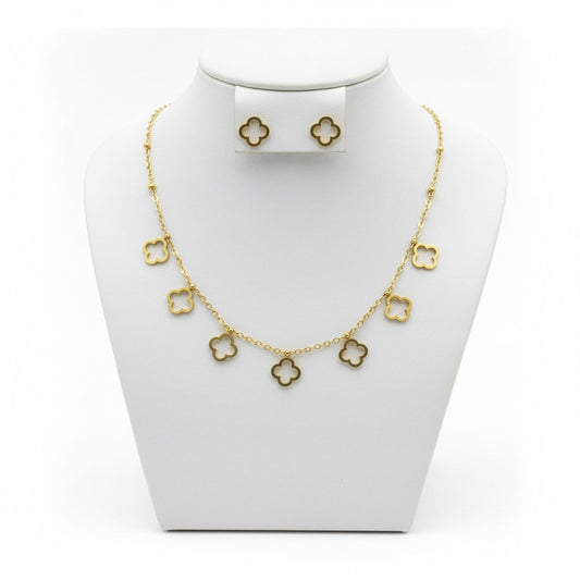 Set Trèfle Cascade collier et boucles dorés — vue ensemble buste blanc | Beauty Store Maroc