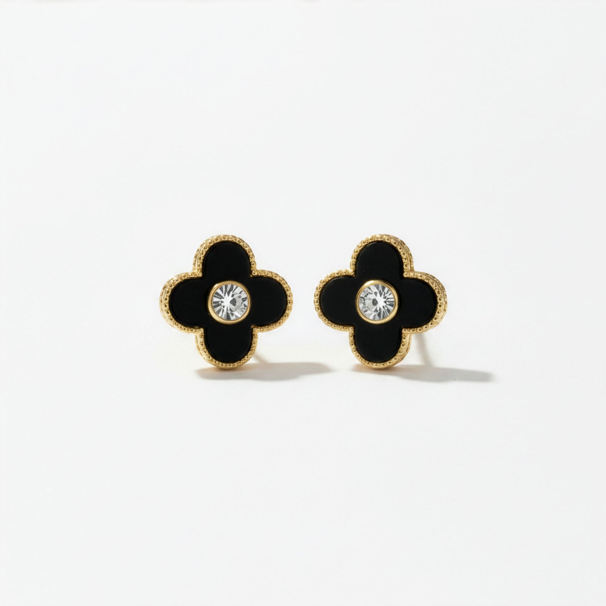 Boucles Trèfle Lumière Onyx macro boucle cristal serti bezet doré — Beauty Store Maroc