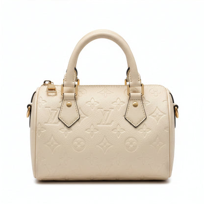 Sac Capri Ivoire — vue face avant, embossage monogramme ton sur ton et quincaillerie dorée — Beauty Store Maroc
