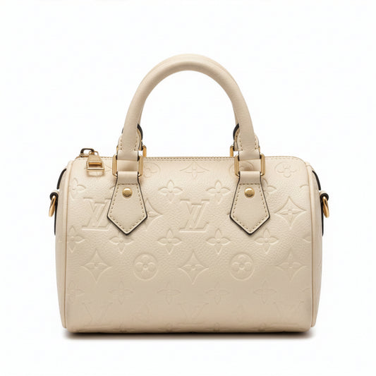 Sac Capri Ivoire — vue face avant, embossage monogramme ton sur ton et quincaillerie dorée — Beauty Store Maroc
