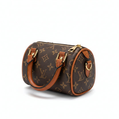 Sac Capri Monogramme Marron — vue trois-quarts droite, extrémité cylindrique visible — Beauty Store Maroc