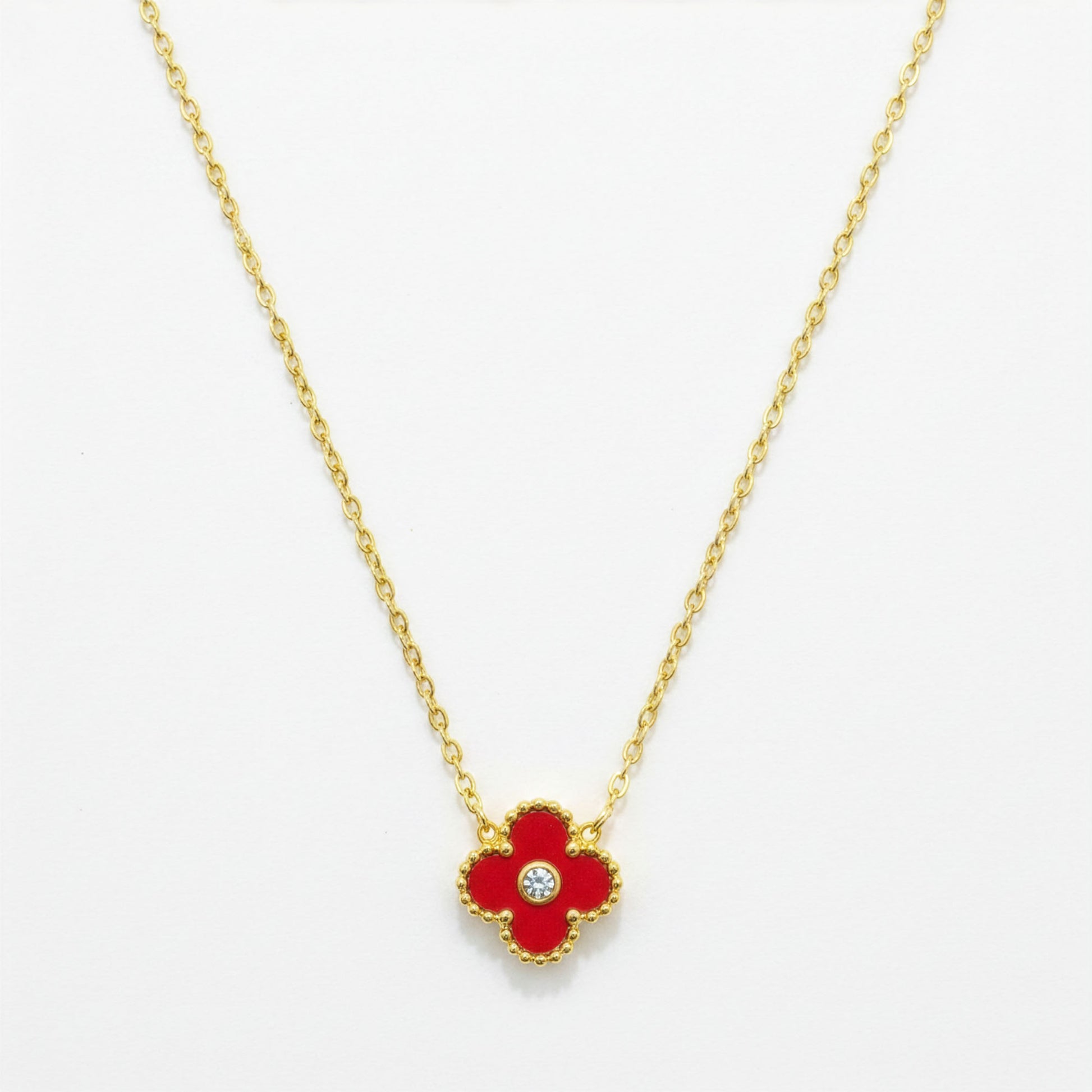 Collier Trèfle Lumière Vermeil vue complète acier inoxydable doré rouge cristal — Beauty Store Maroc